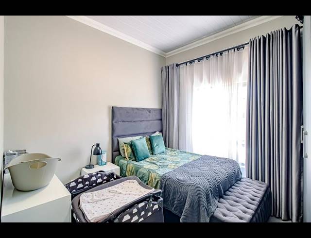 2 BEDROOM TOWNHOUSE FOR SALE IN ANNLIN